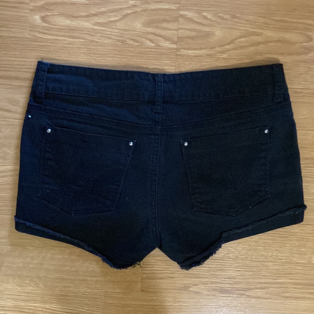 Denim Shorts-bundle of 3 pairs! Denim, black & Gray Denim. Juniors size 7 - Picture 4 of 10